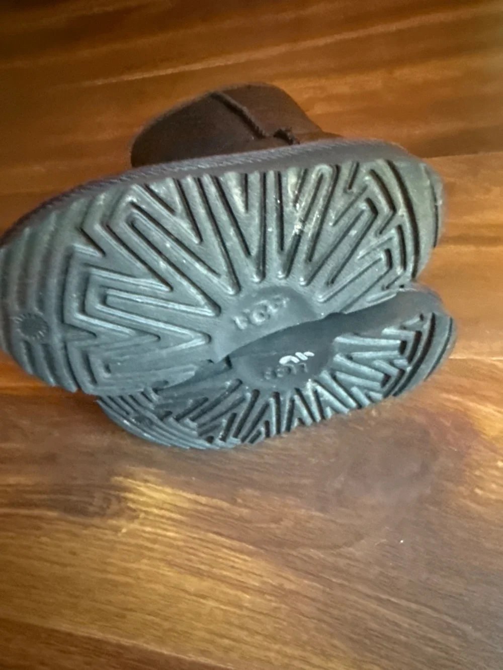 UGG Kids Black Bootie Size 7 (18-24 months)